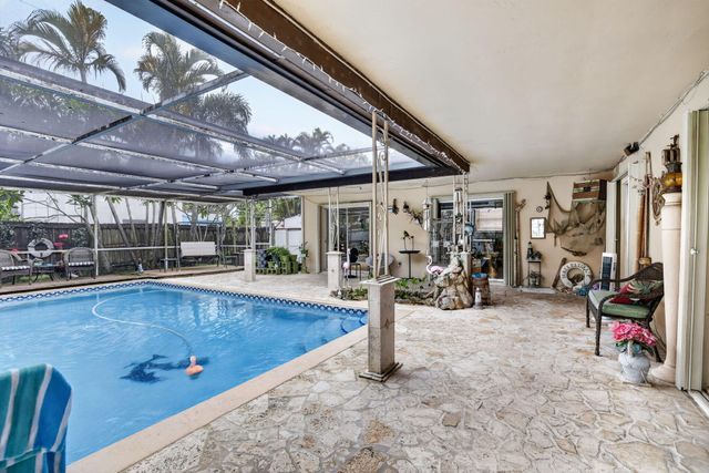 7140 Meade Street, Hollywood, FL 33024