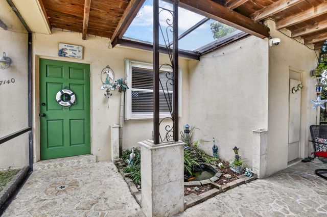 7140 Meade Street, Hollywood, FL 33024