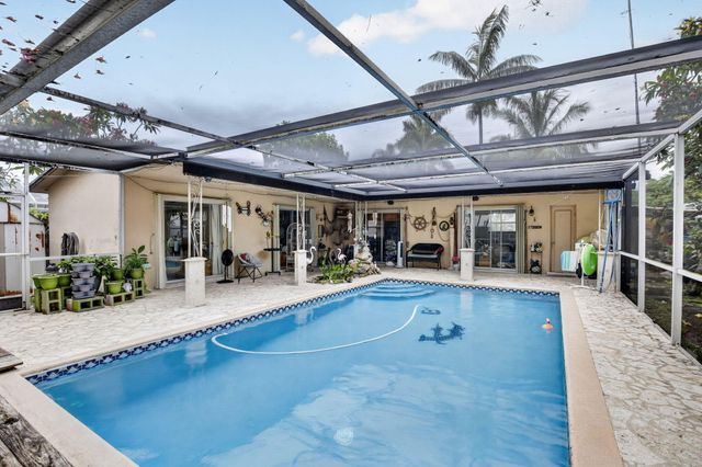 7140 Meade Street, Hollywood, FL 33024