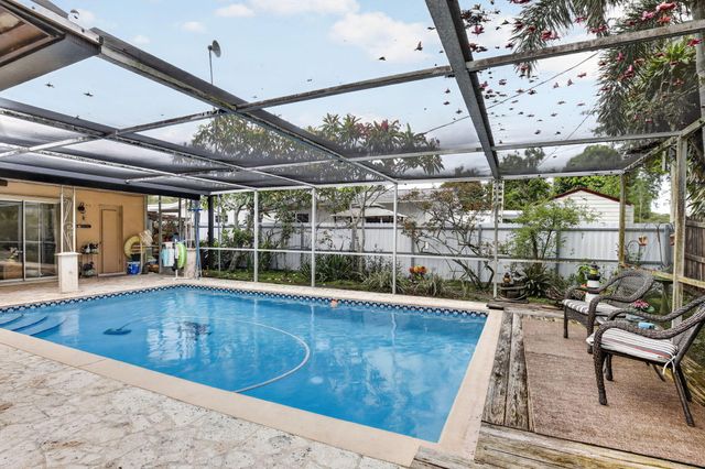 7140 Meade Street, Hollywood, FL 33024