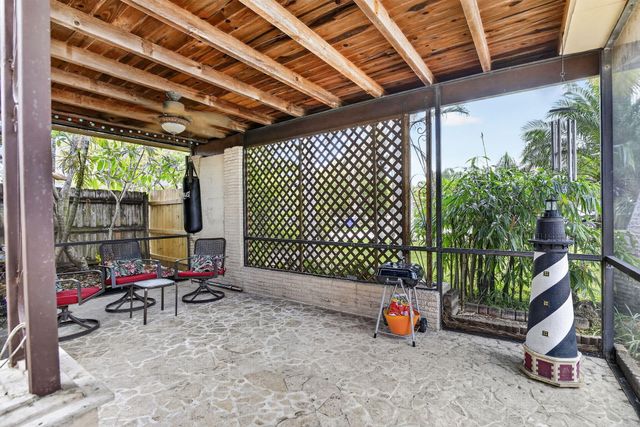 7140 Meade Street, Hollywood, FL 33024
