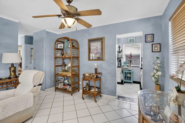 7140 Meade Street, Hollywood, FL 33024