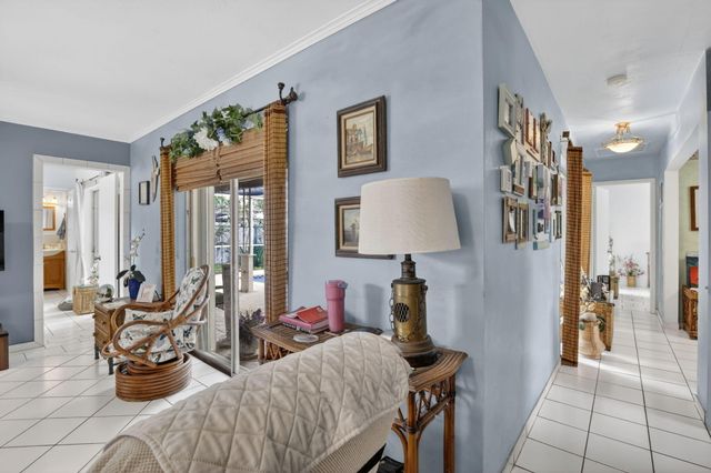 7140 Meade Street, Hollywood, FL 33024
