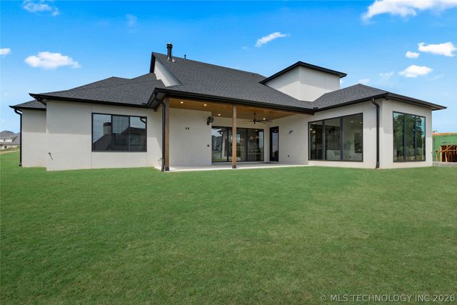 10609 S Holley Street, Jenks, OK 74037