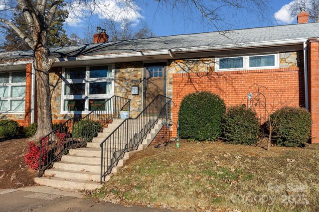 4743 Woodlark Lane, Charlotte, NC 28211