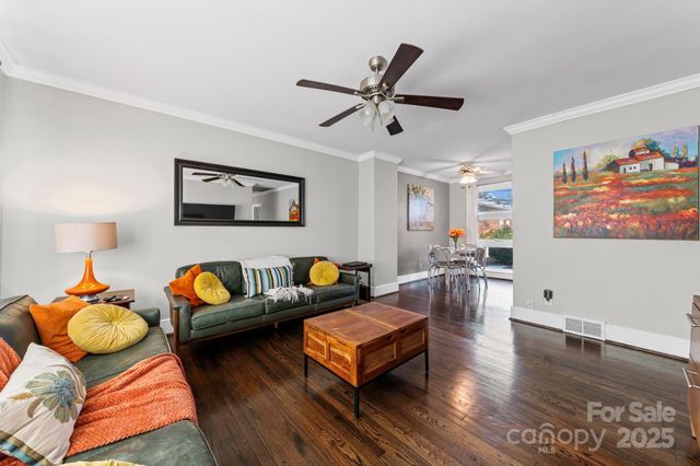 4743 Woodlark Lane, Charlotte, NC 28211