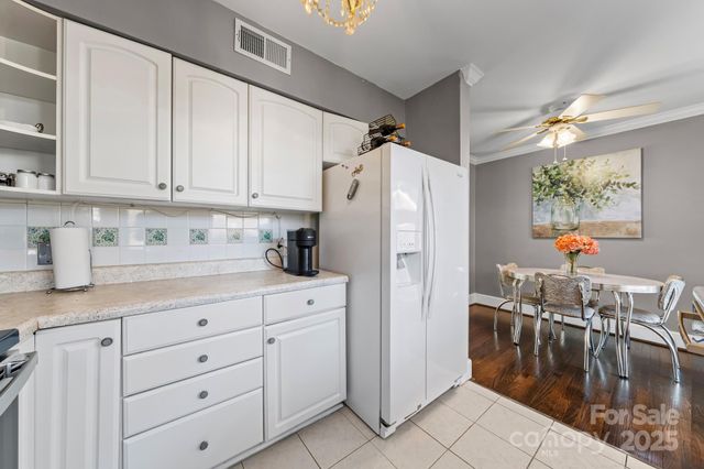 4743 Woodlark Lane, Charlotte, NC 28211