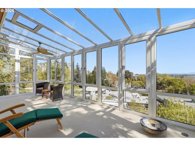 2107 Sw MARKET STREET Dr, Portland, OR 97201