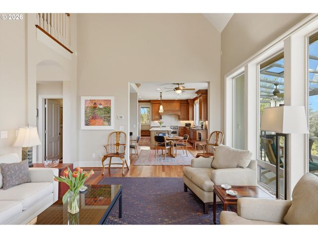 2107 Sw MARKET STREET Dr, Portland, OR 97201