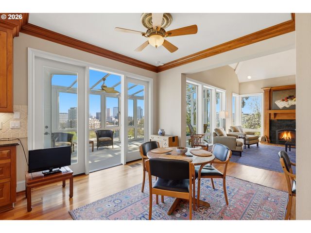 2107 Sw MARKET STREET Dr, Portland, OR 97201