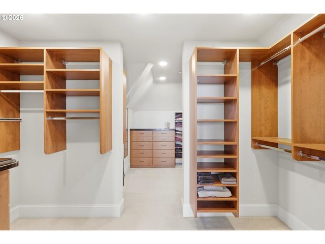 2107 Sw MARKET STREET Dr, Portland, OR 97201