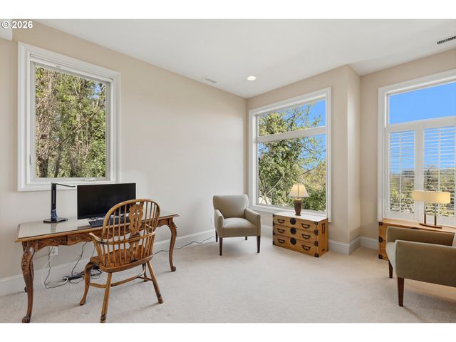 2107 Sw MARKET STREET Dr, Portland, OR 97201