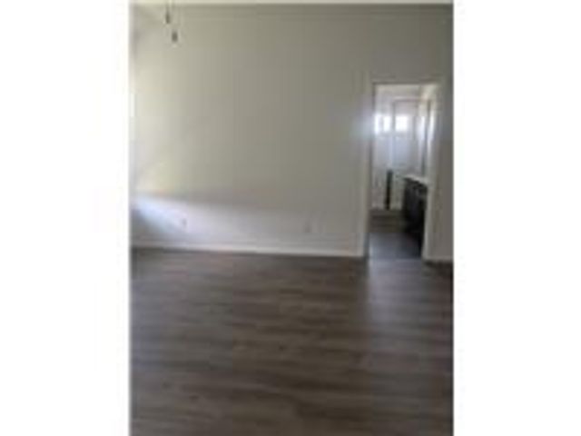 209 Reagor DR, Taylor, TX 76574