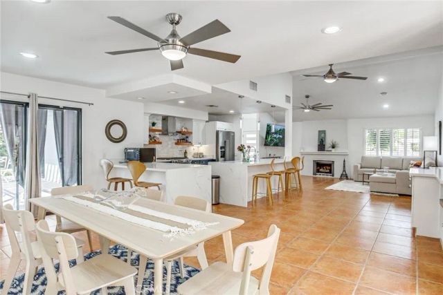 1123 E El Cid, Palm Springs, CA 92262