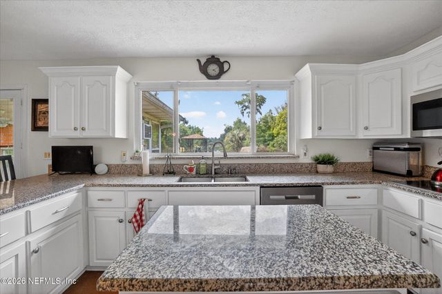 4242 HILLWOOD Road, Jacksonville, FL 32223