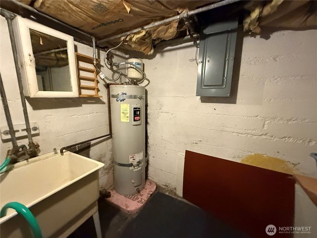 1940 4th Street, Bremerton, WA 98337