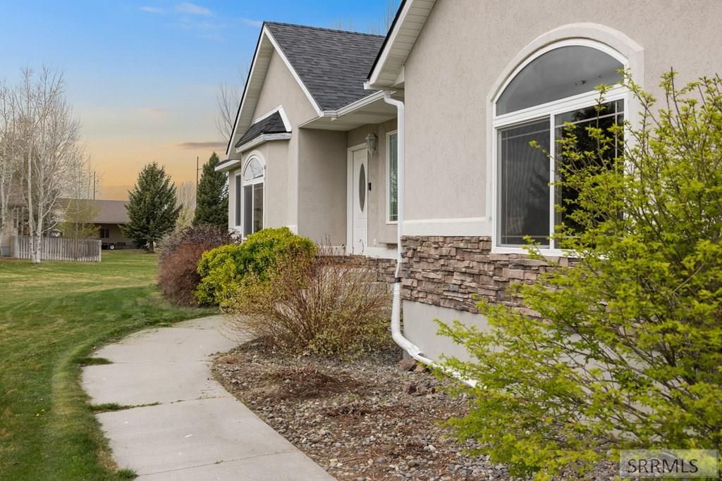 Image 11 of property listing at 3865 E 390 N, Rigby, ID 83442