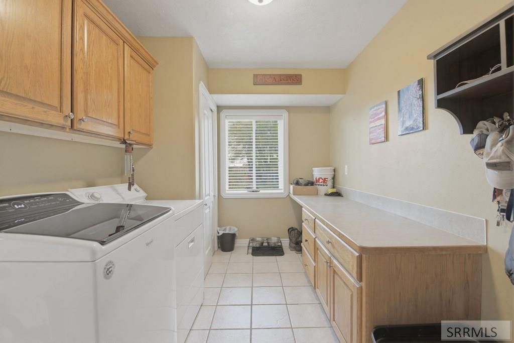 Image 34 of property listing at 3865 E 390 N, Rigby, ID 83442