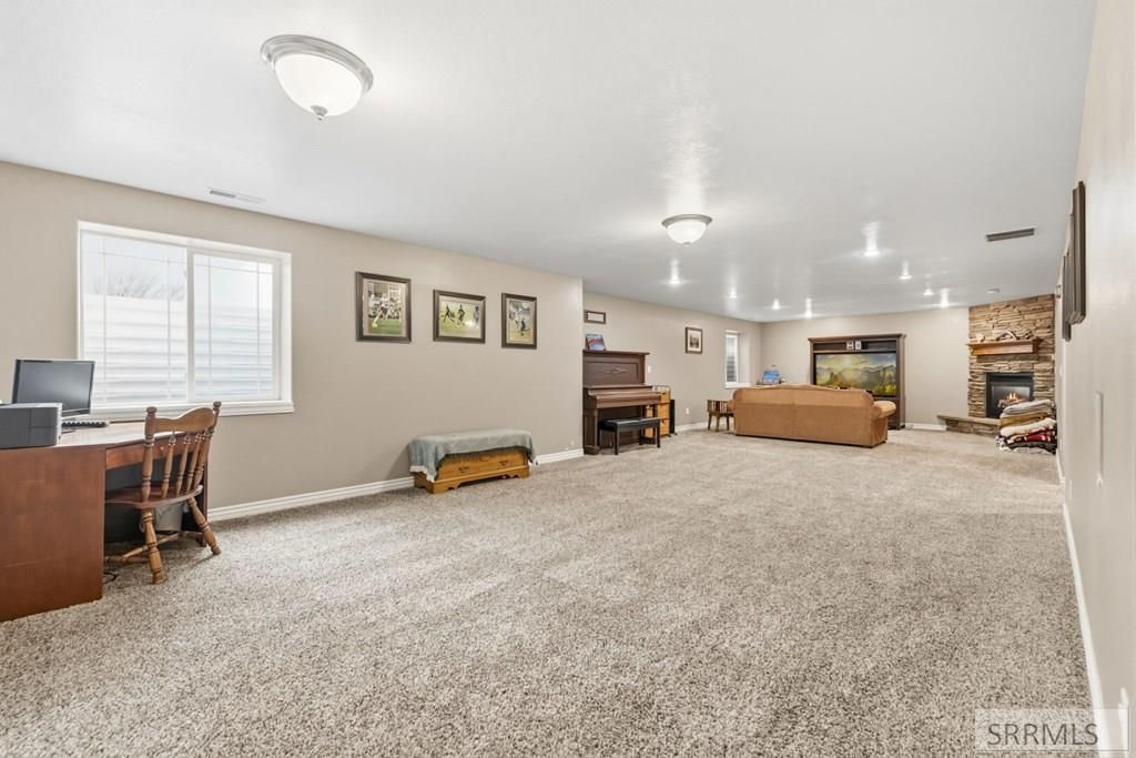 Image 42 of property listing at 3865 E 390 N, Rigby, ID 83442