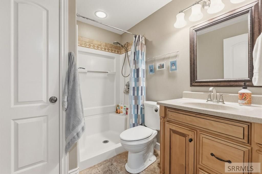 Image 46 of property listing at 3865 E 390 N, Rigby, ID 83442