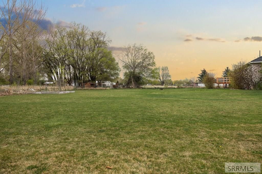 Image 53 of property listing at 3865 E 390 N, Rigby, ID 83442