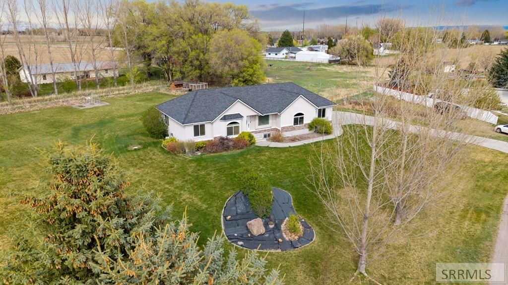 Image 62 of property listing at 3865 E 390 N, Rigby, ID 83442