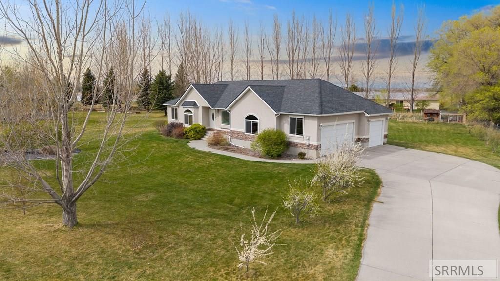 Image 65 of property listing at 3865 E 390 N, Rigby, ID 83442