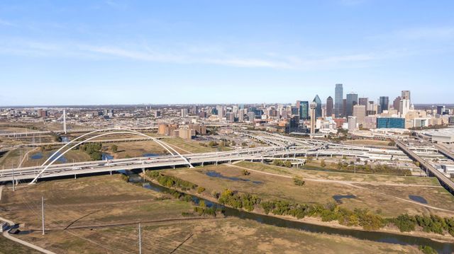 381 E Greenbriar Lane 1603, Dallas, TX 75203