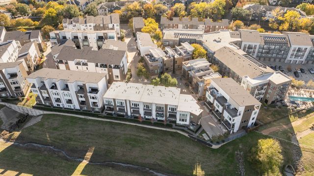 381 E Greenbriar Lane 1603, Dallas, TX 75203