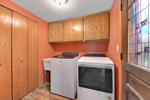 W147N7725 Northpoint DRIVE, Menomonee Falls, WI 53051