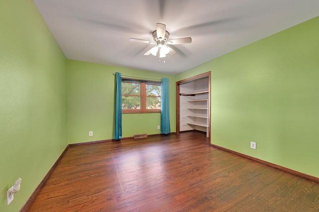 W147N7725 Northpoint DRIVE, Menomonee Falls, WI 53051