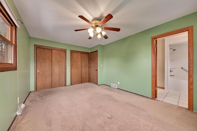 W147N7725 Northpoint DRIVE, Menomonee Falls, WI 53051