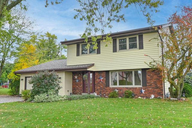 W147N7725 Northpoint DRIVE, Menomonee Falls, WI 53051