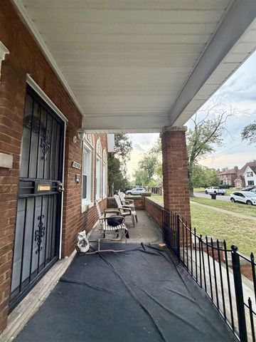 18988 Pennington Drive, Detroit, MI 48221