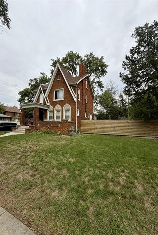 18988 Pennington Drive, Detroit, MI 48221
