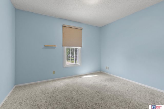 3006 Sequoia Drive, Lincoln, NE 68516