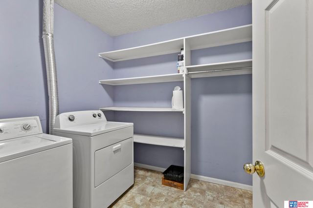 3006 Sequoia Drive, Lincoln, NE 68516