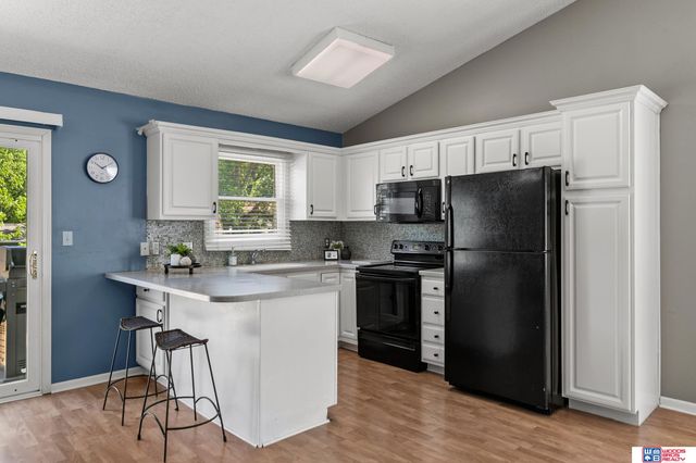 3006 Sequoia Drive, Lincoln, NE 68516