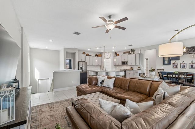 7414 S KISSIMMEE STREET, Tampa, FL 33616