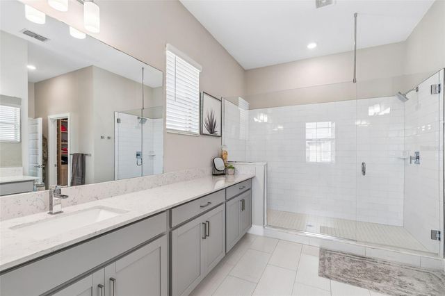 7414 S KISSIMMEE STREET, Tampa, FL 33616