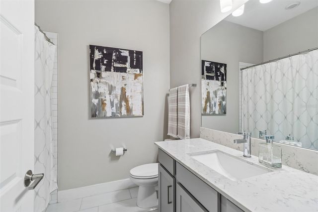 7414 S KISSIMMEE STREET, Tampa, FL 33616