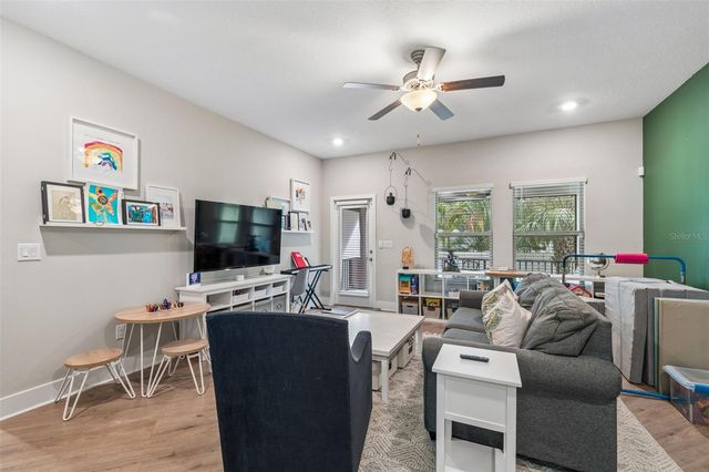 7414 S KISSIMMEE STREET, Tampa, FL 33616