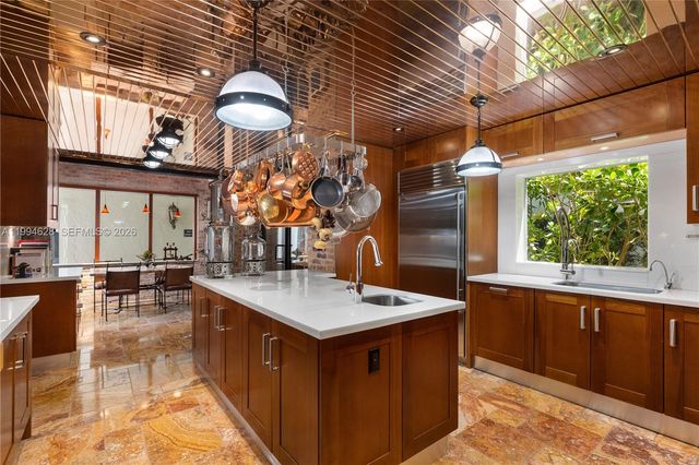 20251 W Oak Haven Circle, Miami, FL 33179