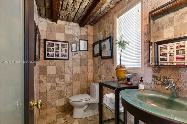 20251 W Oak Haven Circle, Miami, FL 33179