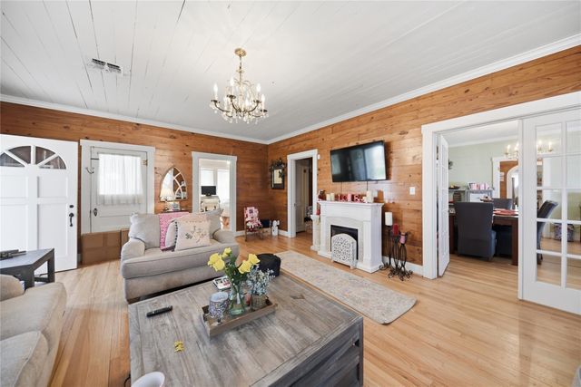 215 N Haupstrasse Street, Carmine, TX 78932