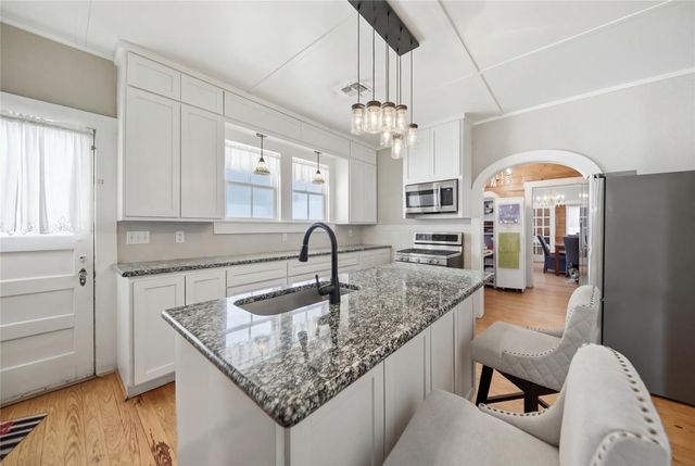 215 N Haupstrasse Street, Carmine, TX 78932