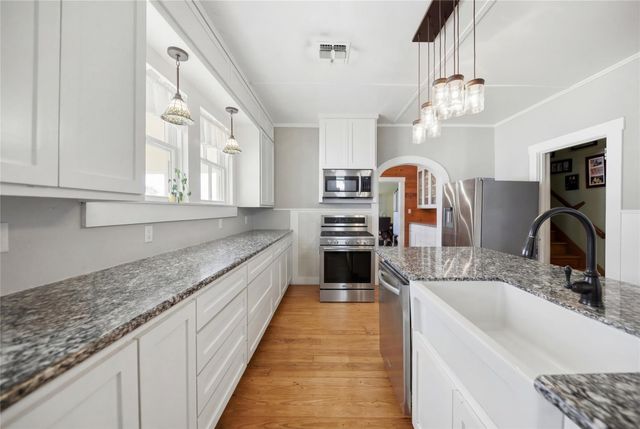 215 N Haupstrasse Street, Carmine, TX 78932