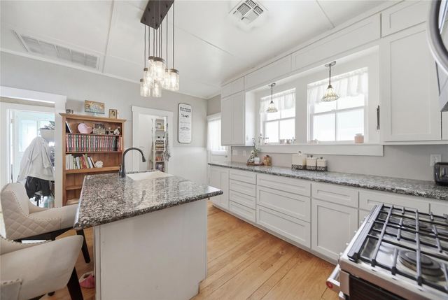 215 N Haupstrasse Street, Carmine, TX 78932