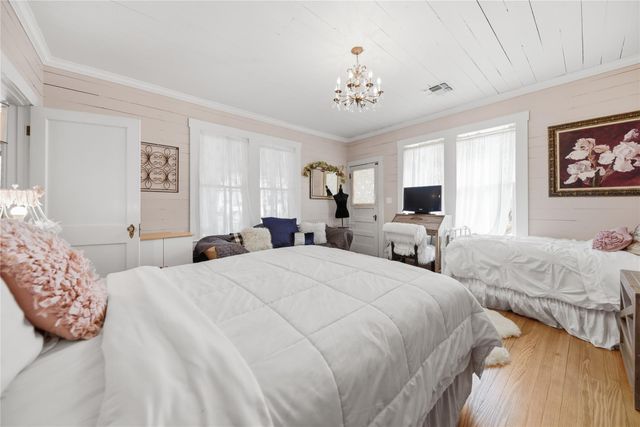 215 N Haupstrasse Street, Carmine, TX 78932