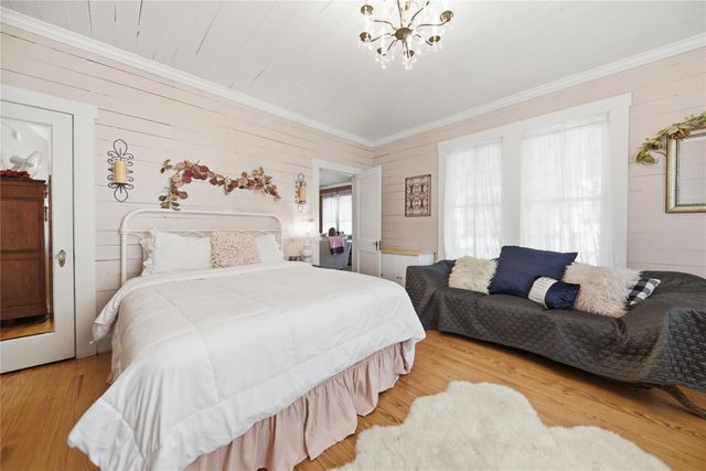 215 N Haupstrasse Street, Carmine, TX 78932